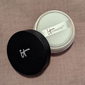 IT Cosmetics Translucent Finishing Powder - White